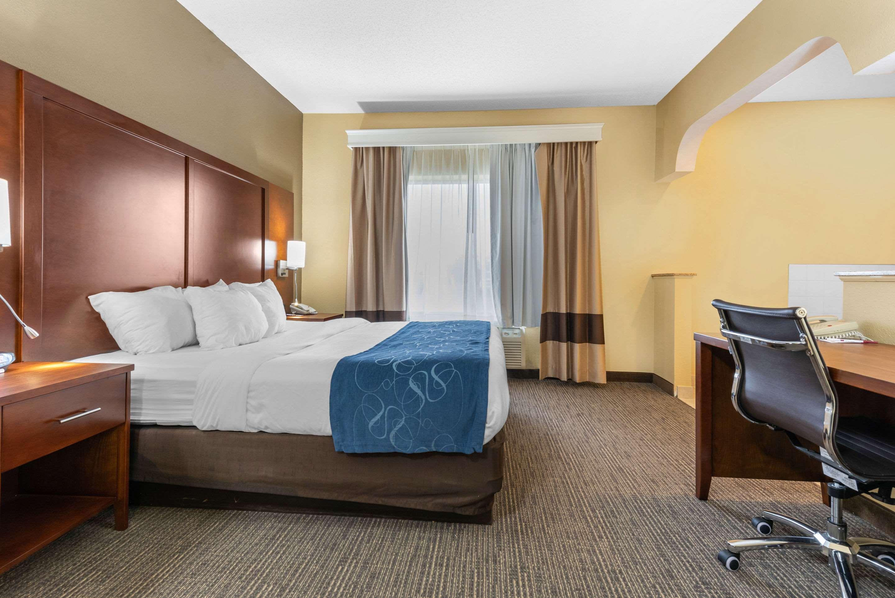 คอมฟอร์ต สวีท ฟินด์เลย์ Hotel ฟินด์ลีย์ ภายนอก รูปภาพ
