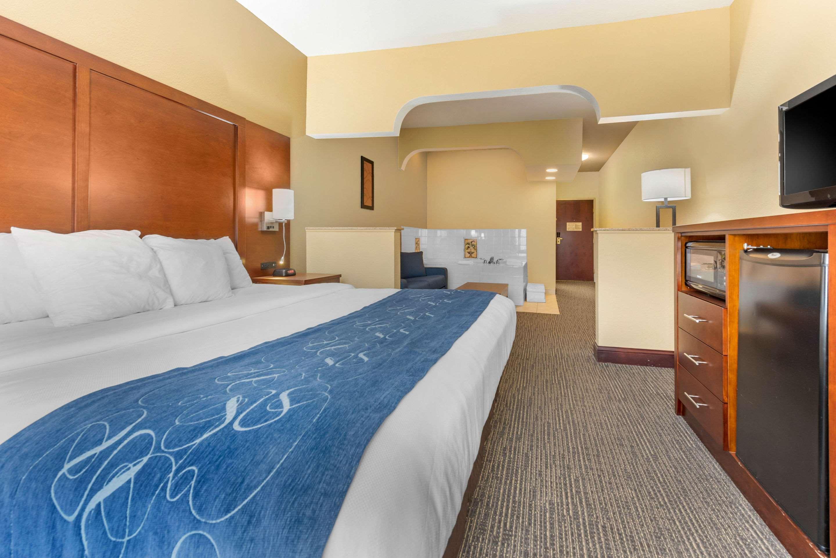 คอมฟอร์ต สวีท ฟินด์เลย์ Hotel ฟินด์ลีย์ ภายนอก รูปภาพ